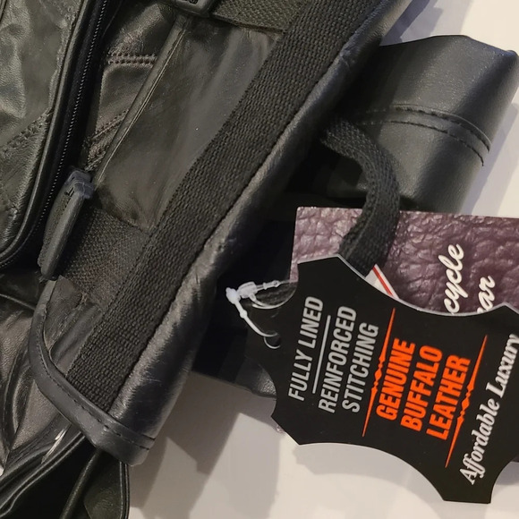 NWT Diamond plate Buffalo leather  backpack patches black color - Picture 7 of 13